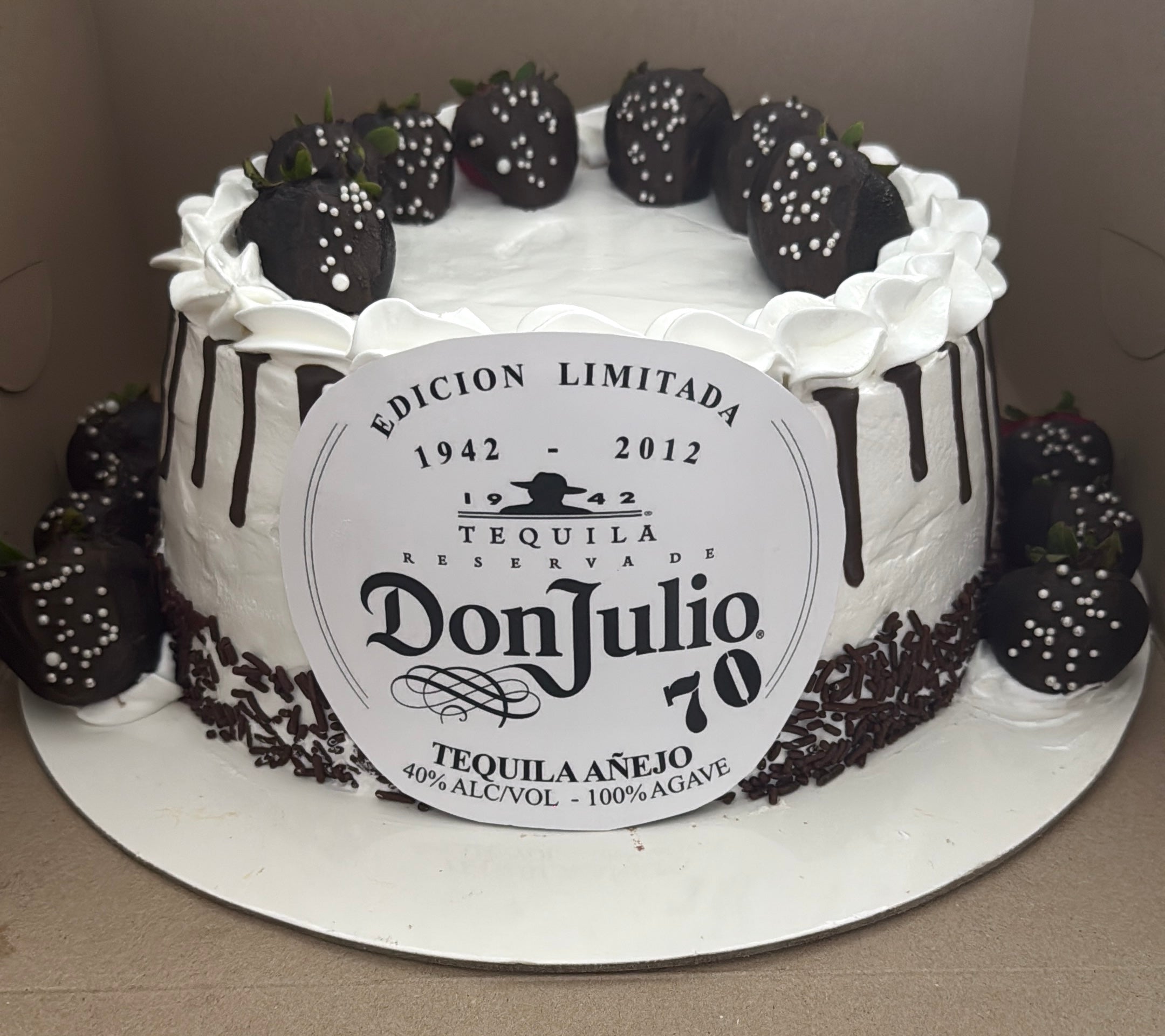 Cake cubano con decoracion adicional